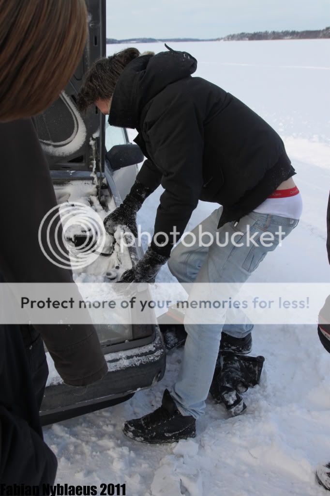 http://i1014.photobucket.com/albums/af265/rymdhunden/Ekero%20iskorning%2012%20feb%202011/IMG_0504copy.jpg